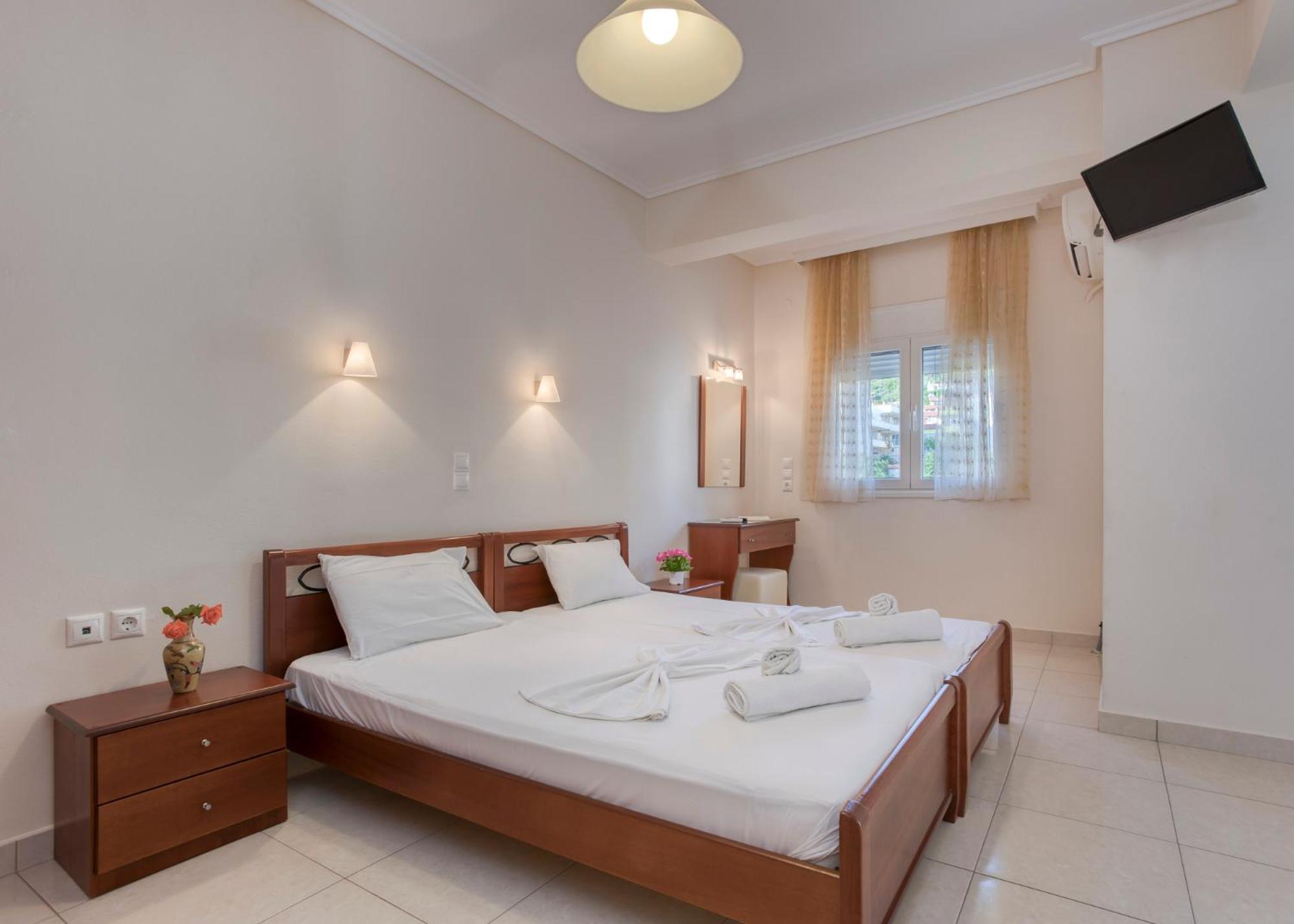 Niovi Luxury Apartments Lutrá Edipszú Kültér fotó