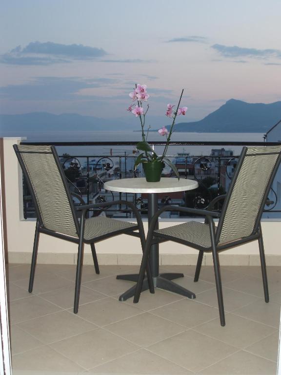 Niovi Luxury Apartments Lutrá Edipszú Kültér fotó