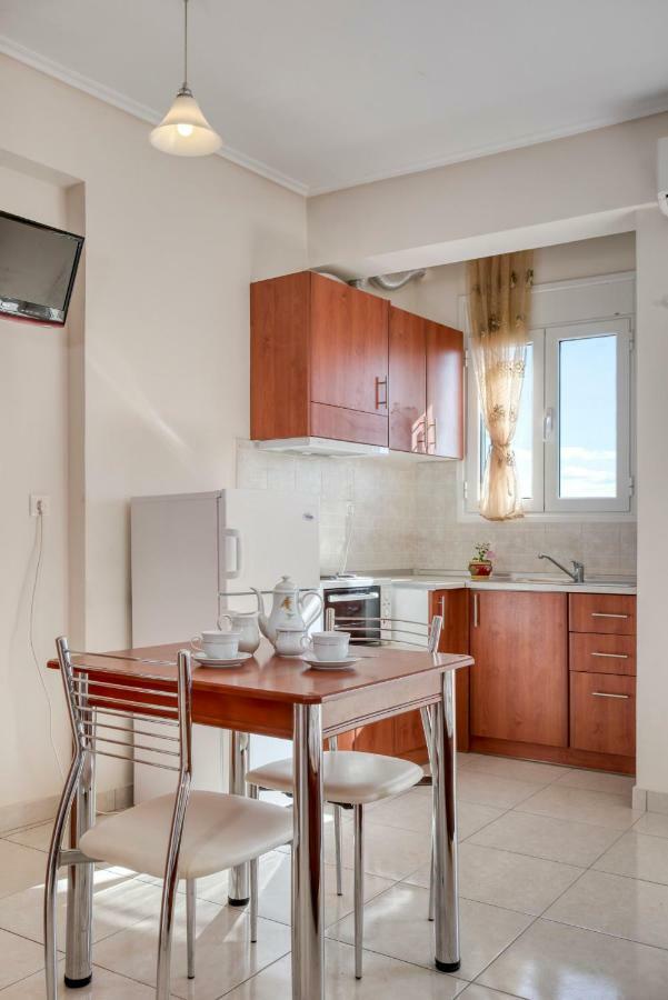 Niovi Luxury Apartments Lutrá Edipszú Kültér fotó