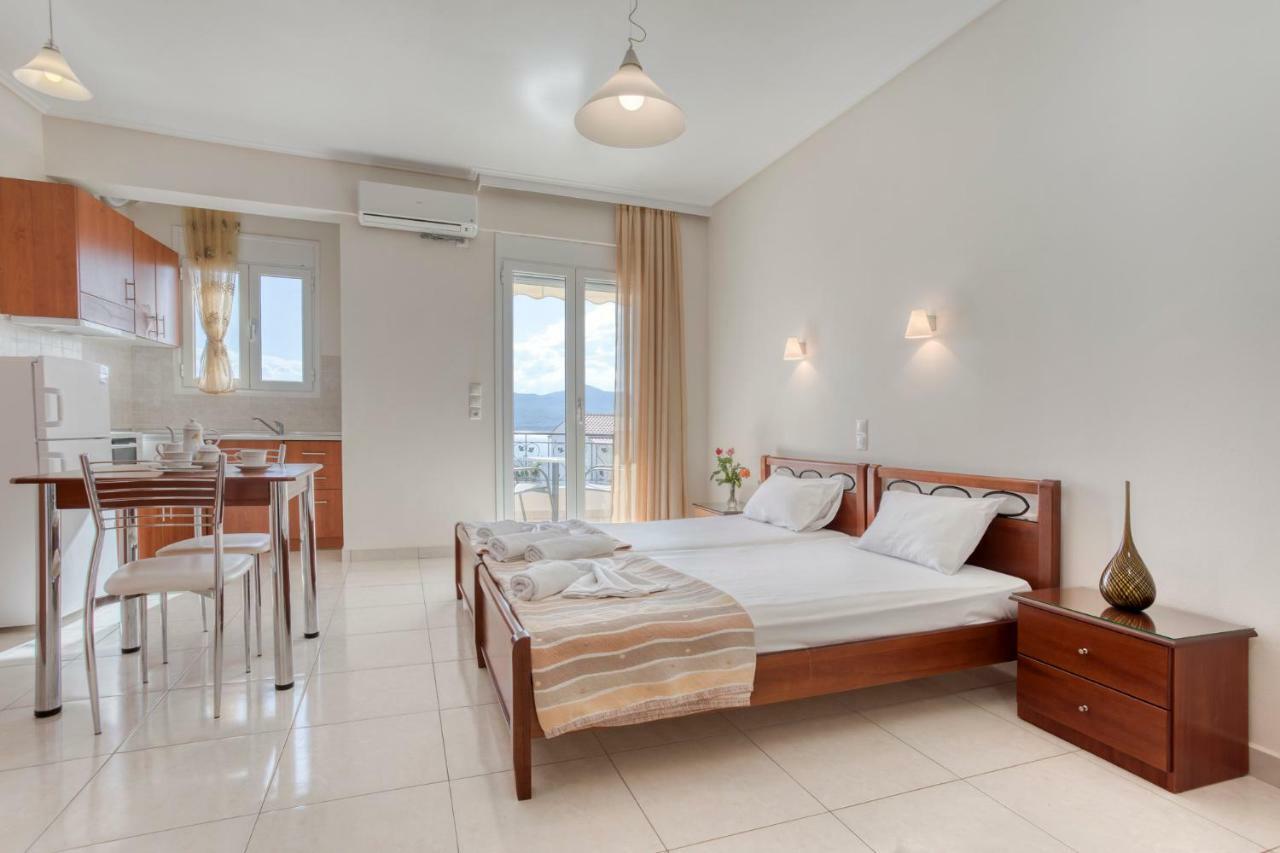 Niovi Luxury Apartments Lutrá Edipszú Kültér fotó