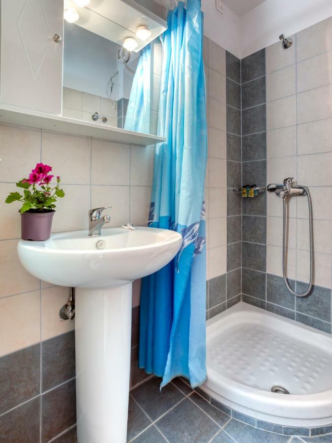 Niovi Luxury Apartments Lutrá Edipszú Kültér fotó